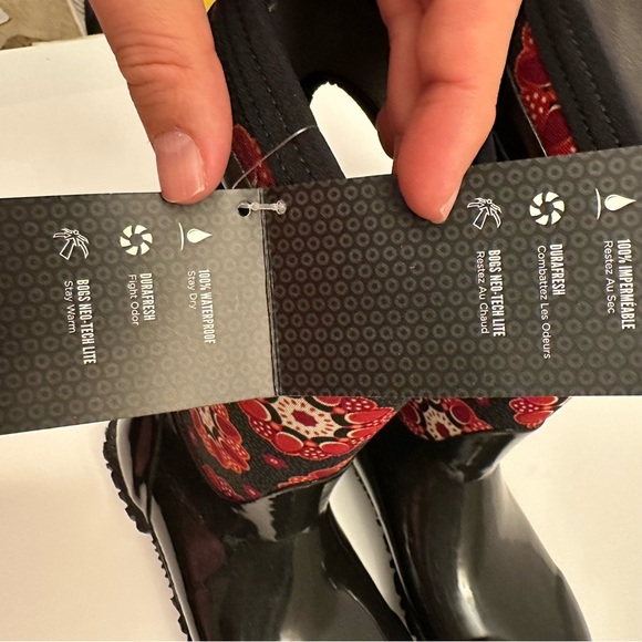 Bogs Kid's "NWT" Floral Kaleidoscope Insulated Warm North Hampton Boot Size 1.0 - Picture 11 of 12